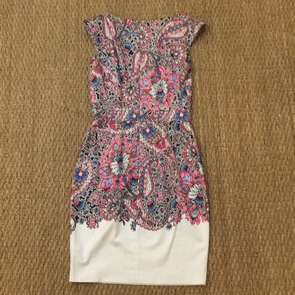 French Connection size 2 EUC Dress - Picture 3 of 4